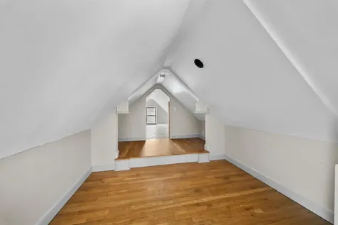 7 Elliott Street Laconia NH 03246