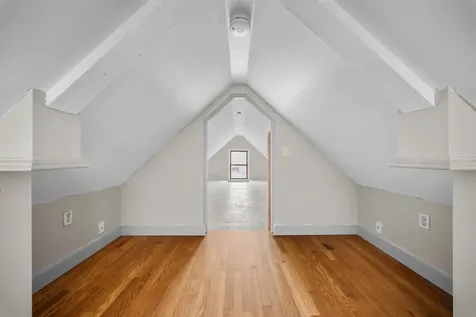 7 Elliott Street Laconia NH 03246
