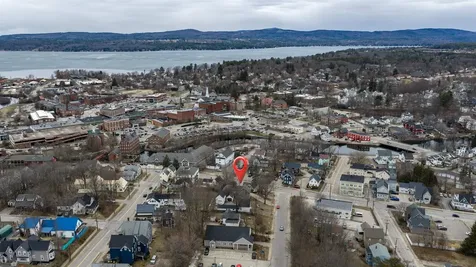 7 Elliott Street Laconia NH 03246