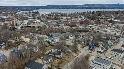 7 Elliott Street Laconia NH 03246
