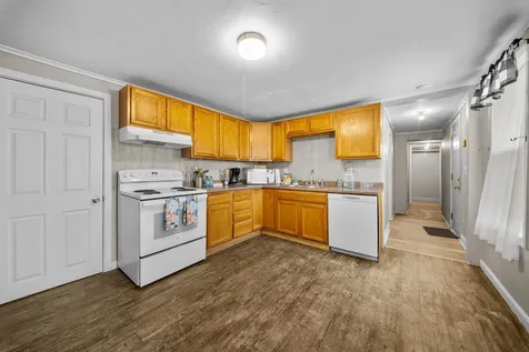7 Elliott Street Laconia NH 03246