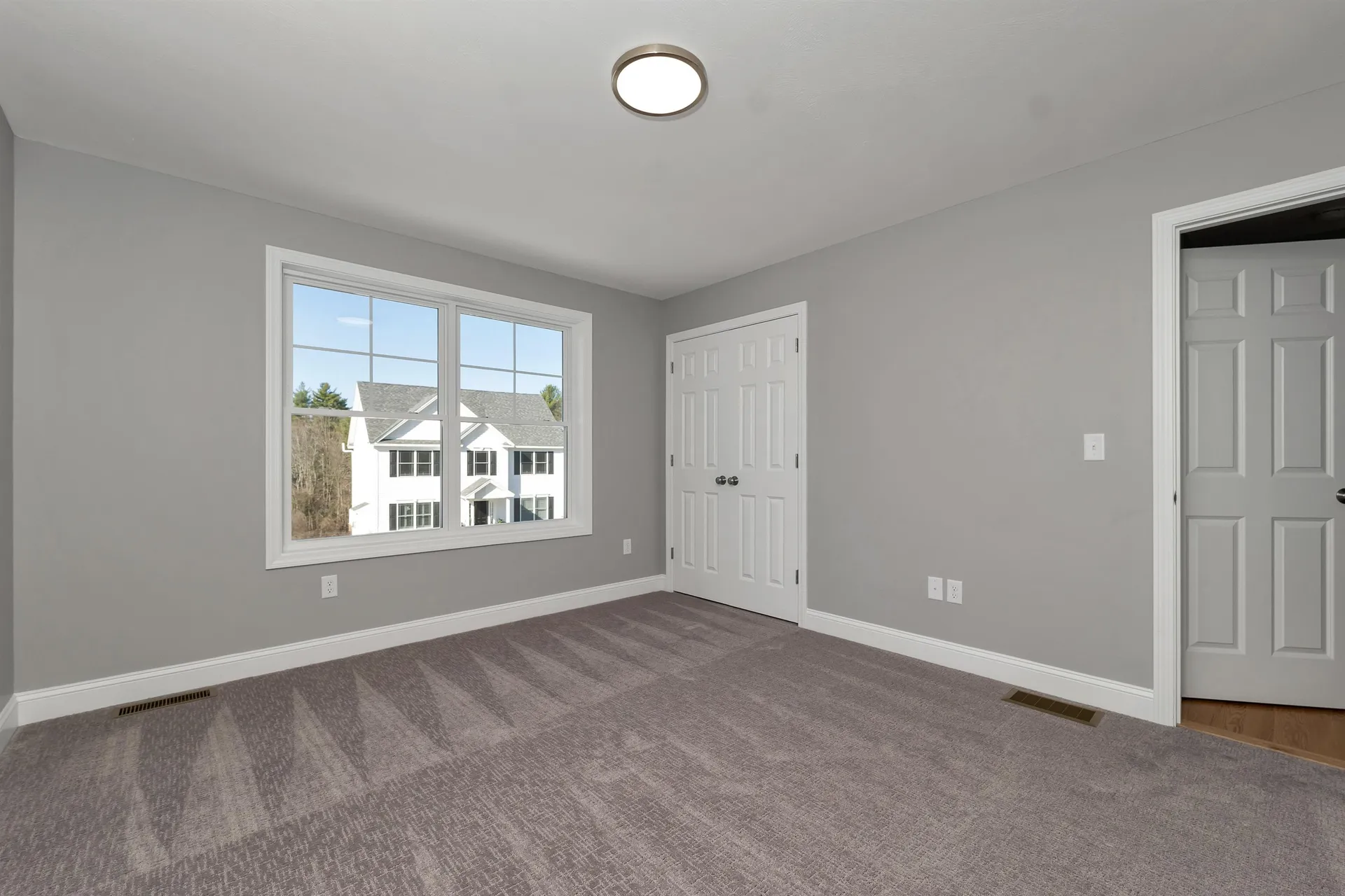 10 Shelburne Lane Concord NH 03301