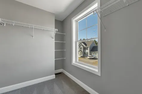 10 Shelburne Lane Concord NH 03301