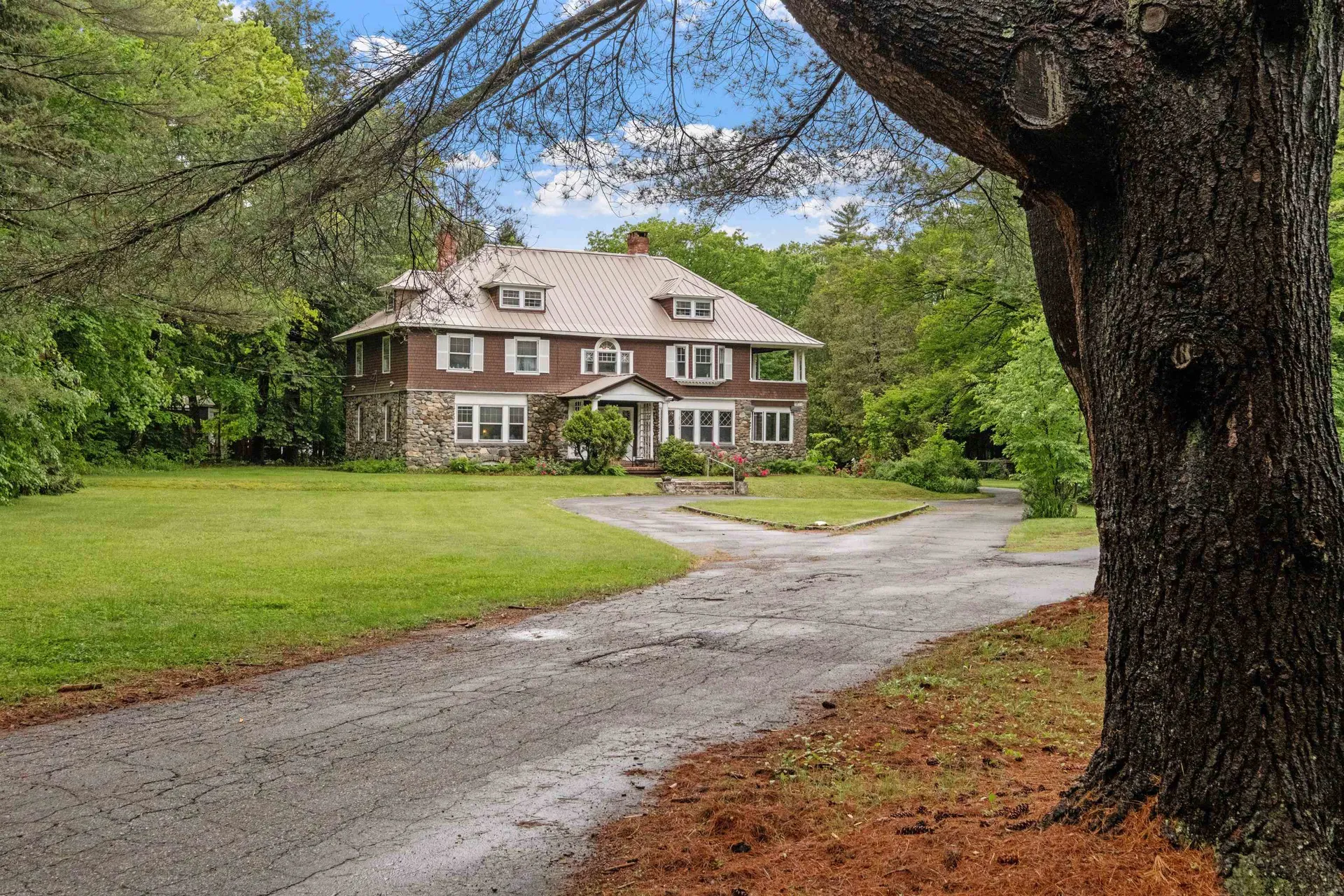 1 Foster Place Claremont NH 03743