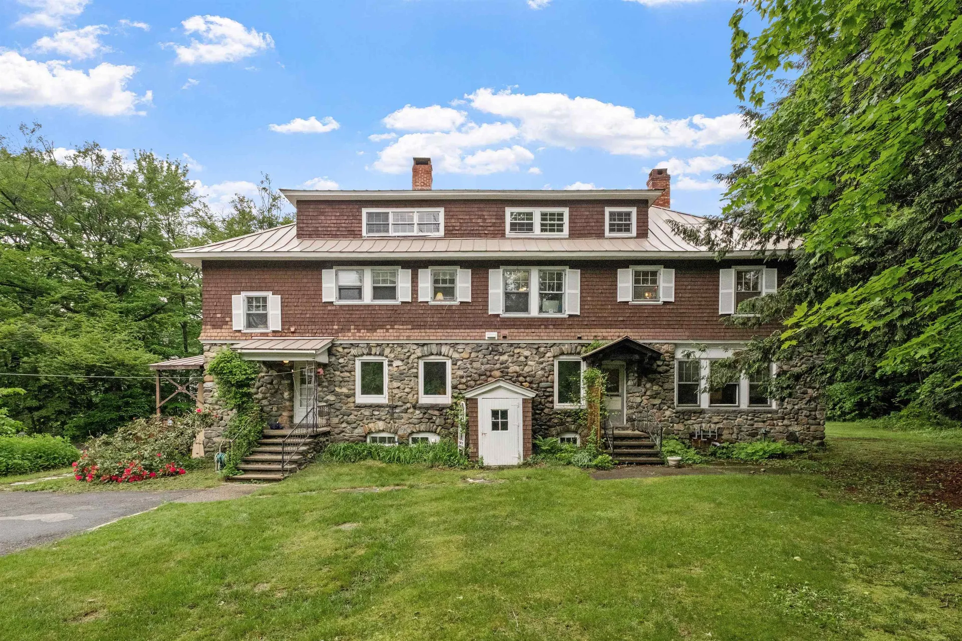 1 Foster Place Claremont NH 03743