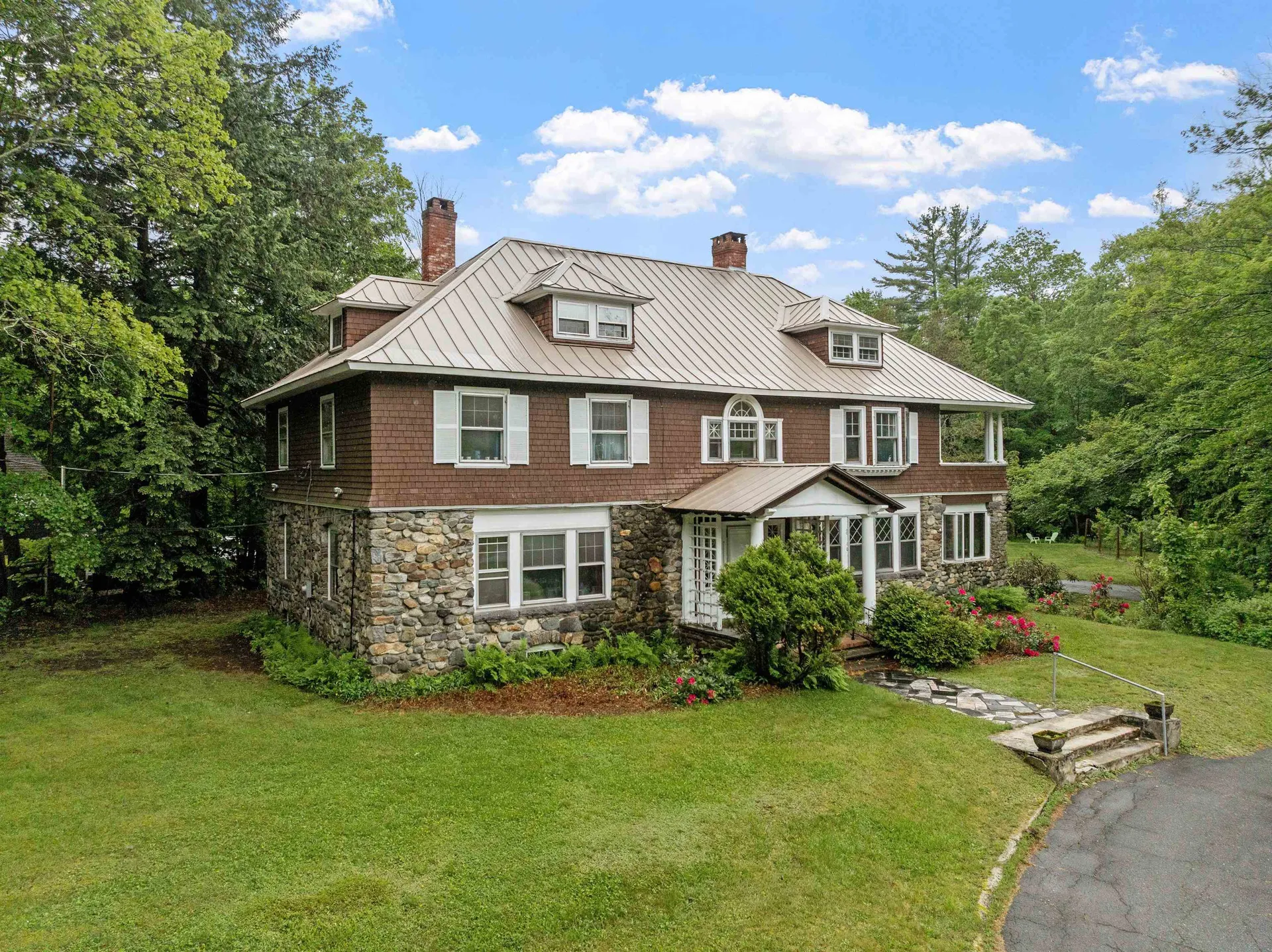 1 Foster Place Claremont NH 03743