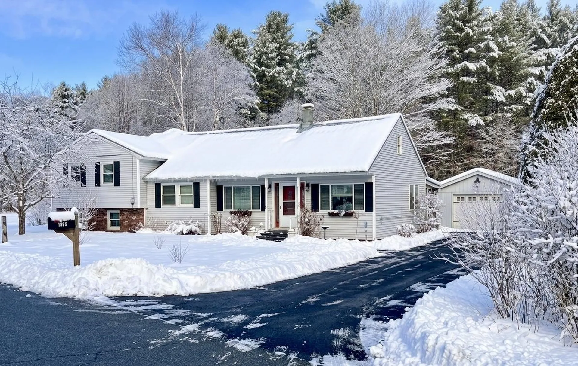 176 Meadow Road Chester VT 05143