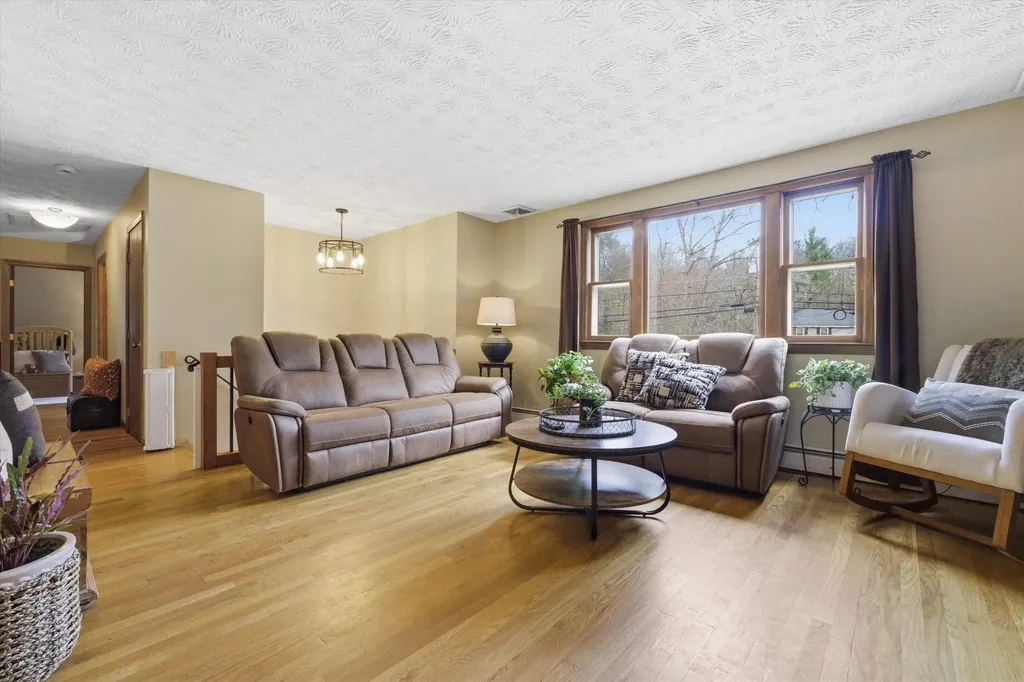 62 Wason Road Hudson NH 03051