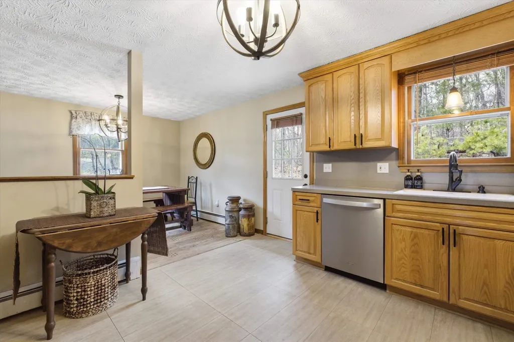 62 Wason Road Hudson NH 03051