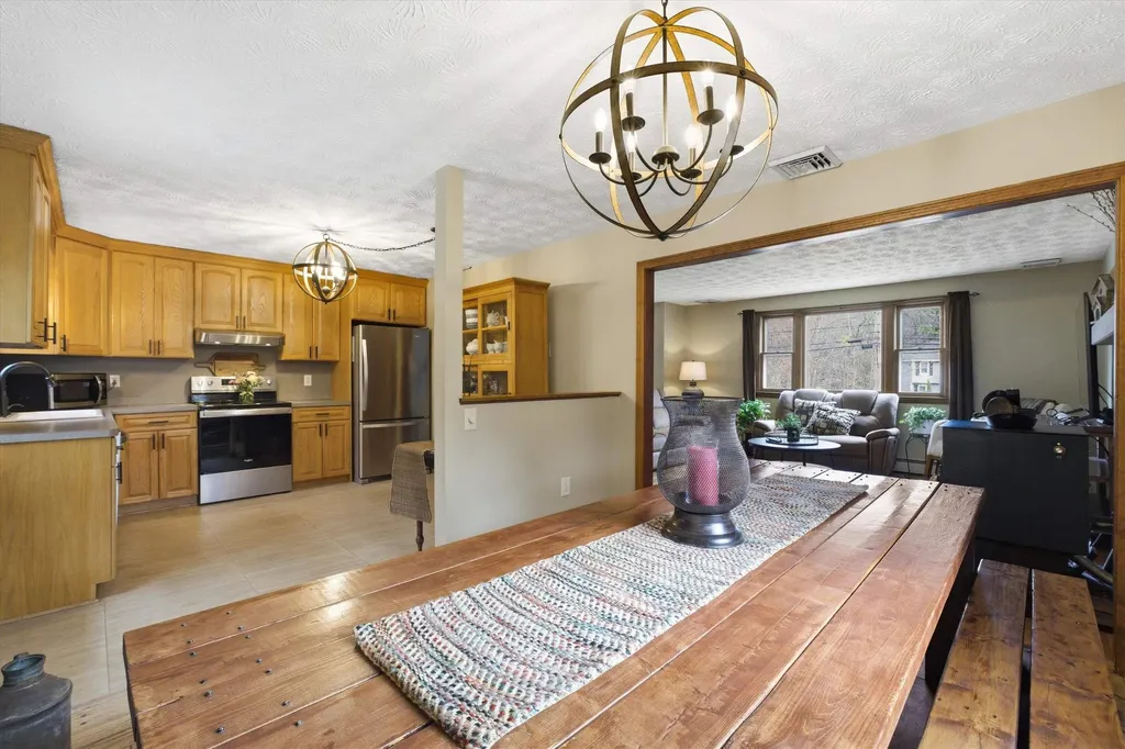 62 Wason Road Hudson NH 03051