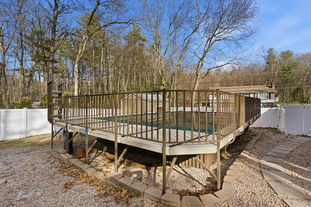 62 Wason Road Hudson NH 03051