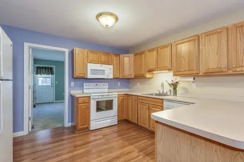 18 Pleasant Street Windham NH 03087