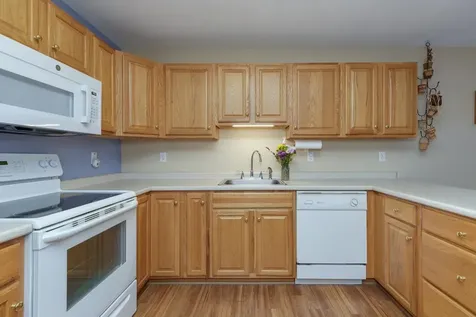 18 Pleasant Street Windham NH 03087