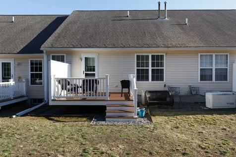 18 Pleasant Street Windham NH 03087