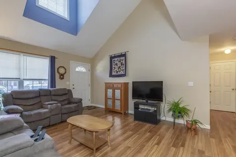 18 Pleasant Street Windham NH 03087