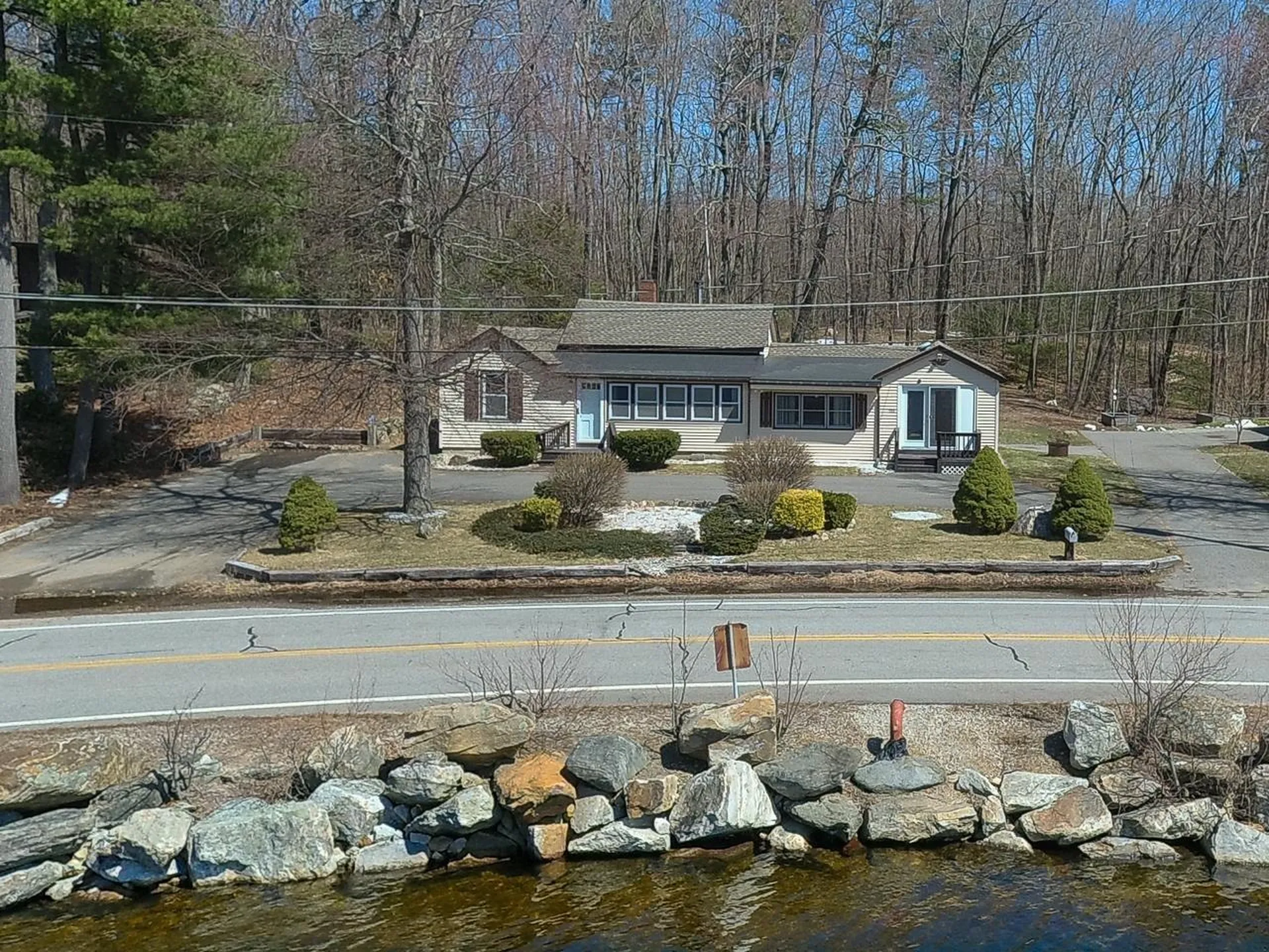 122 Wash Pond Road Hampstead NH 03841