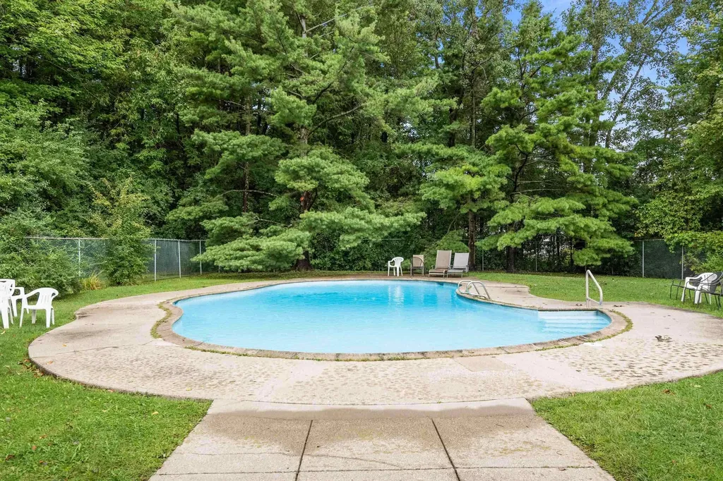 65 Pine Ledge Court Burlington VT 05401