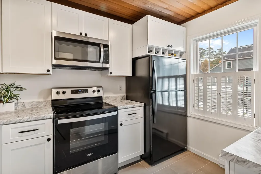 65 Pine Ledge Court Burlington VT 05401