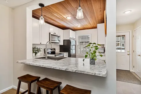 65 Pine Ledge Court Burlington VT 05401