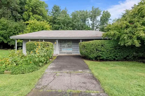 65 Pine Ledge Court Burlington VT 05401