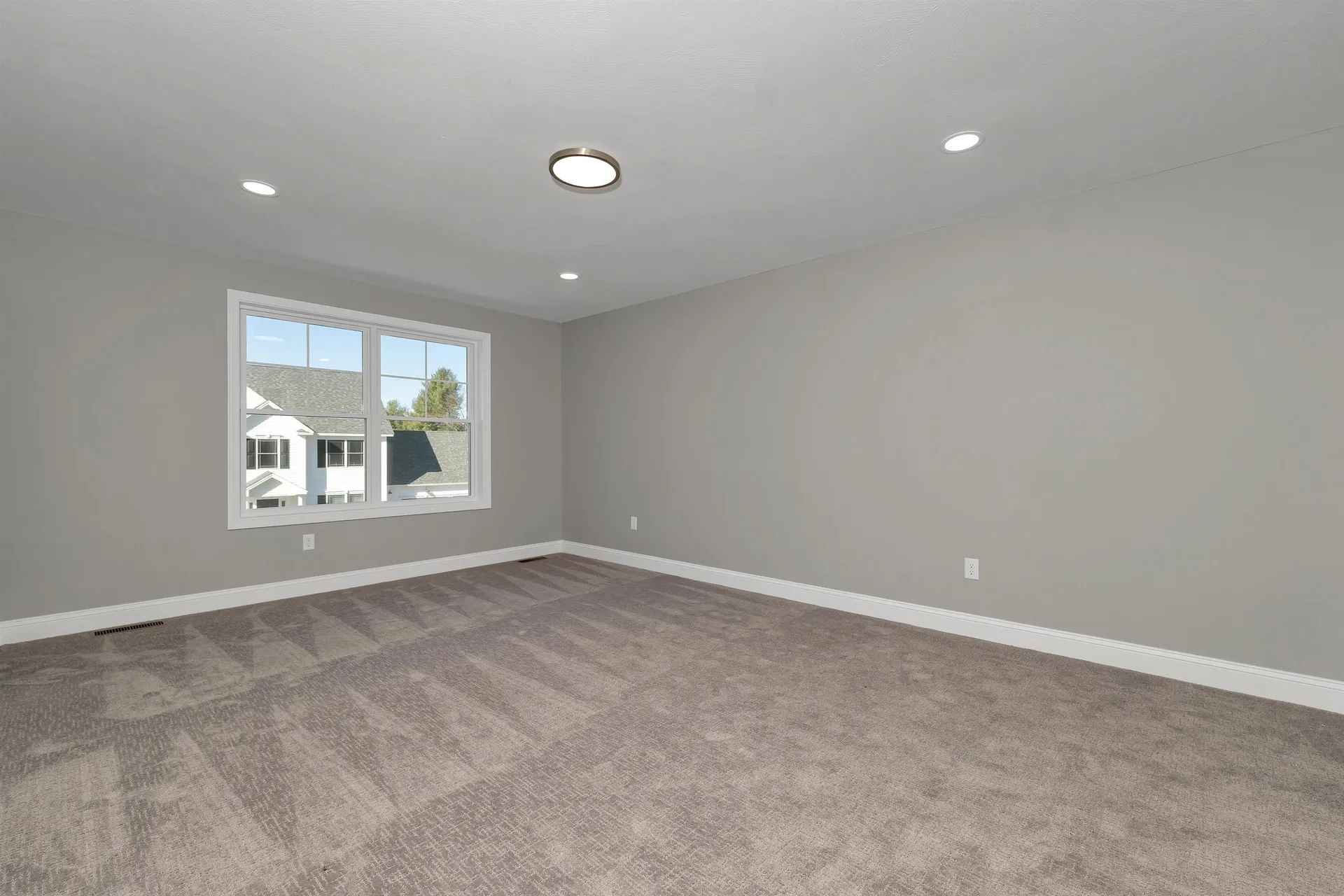 10 Shelburne Lane Concord NH 03301
