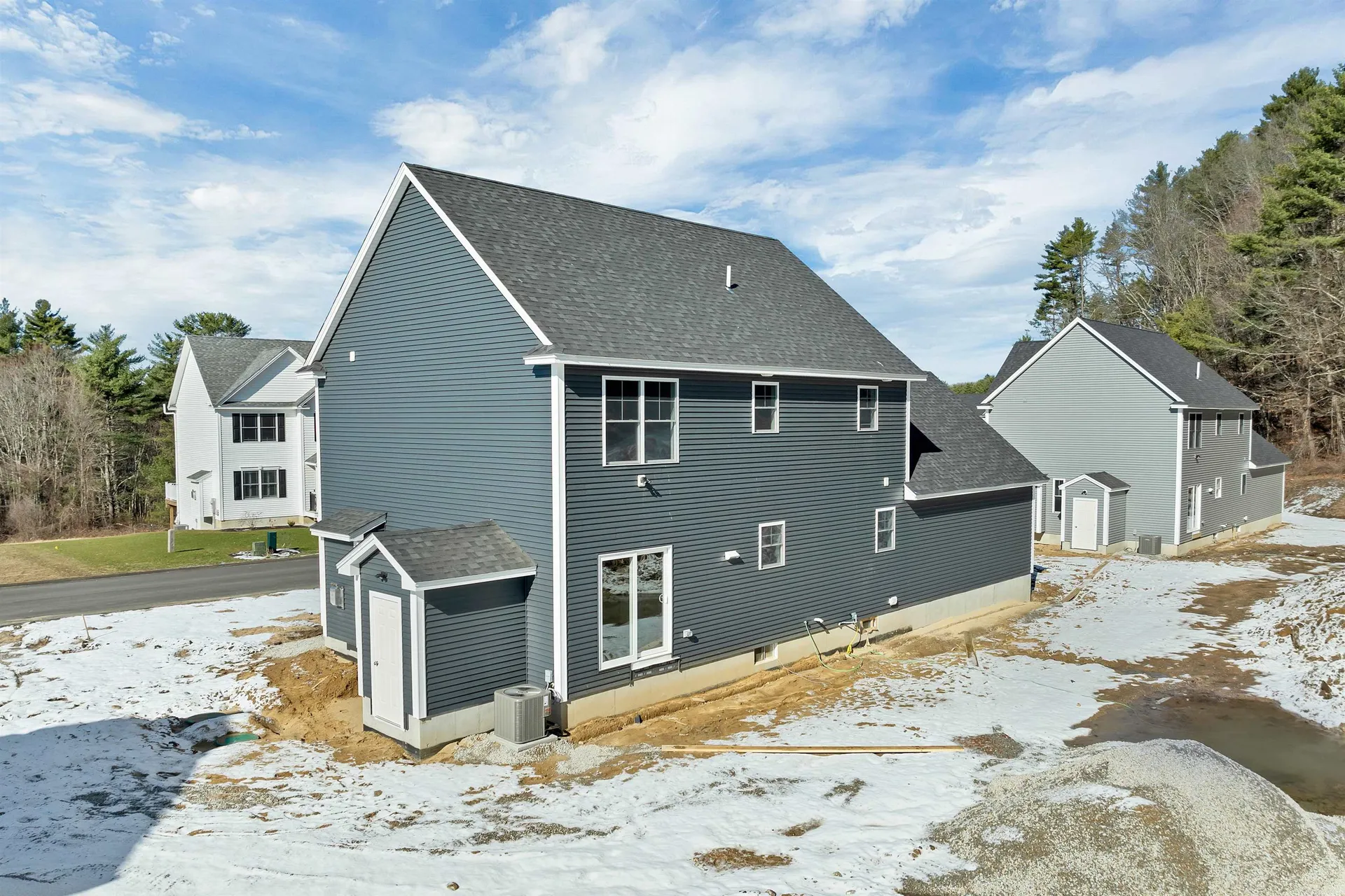 10 Shelburne Lane Concord NH 03301