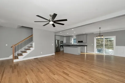 10 Shelburne Lane Concord NH 03301