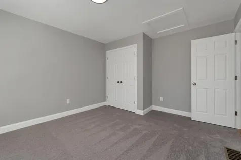 10 Shelburne Lane Concord NH 03301