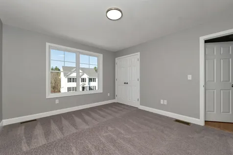 10 Shelburne Lane Concord NH 03301