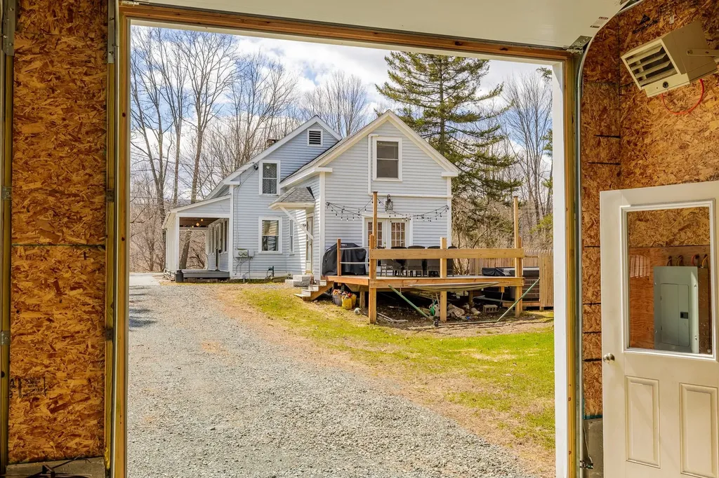 30 Vermont Route 12 Hartland VT 05048