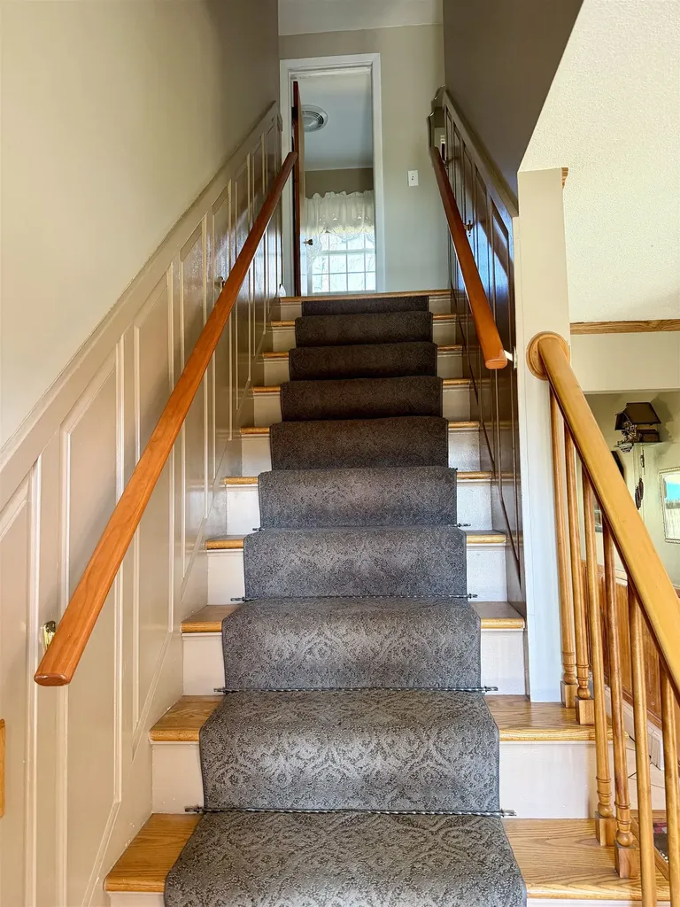 2 Robinwood Lane Rutland City VT 05701