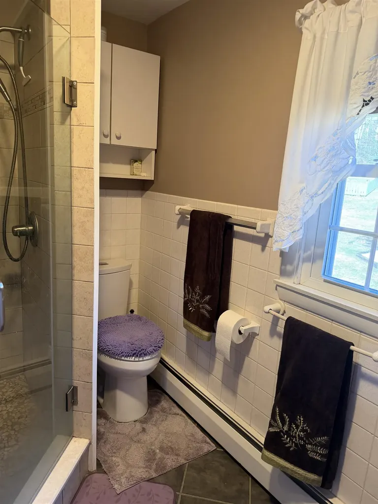 2 Robinwood Lane Rutland City VT 05701