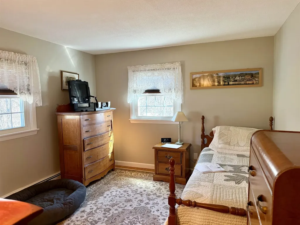 2 Robinwood Lane Rutland City VT 05701