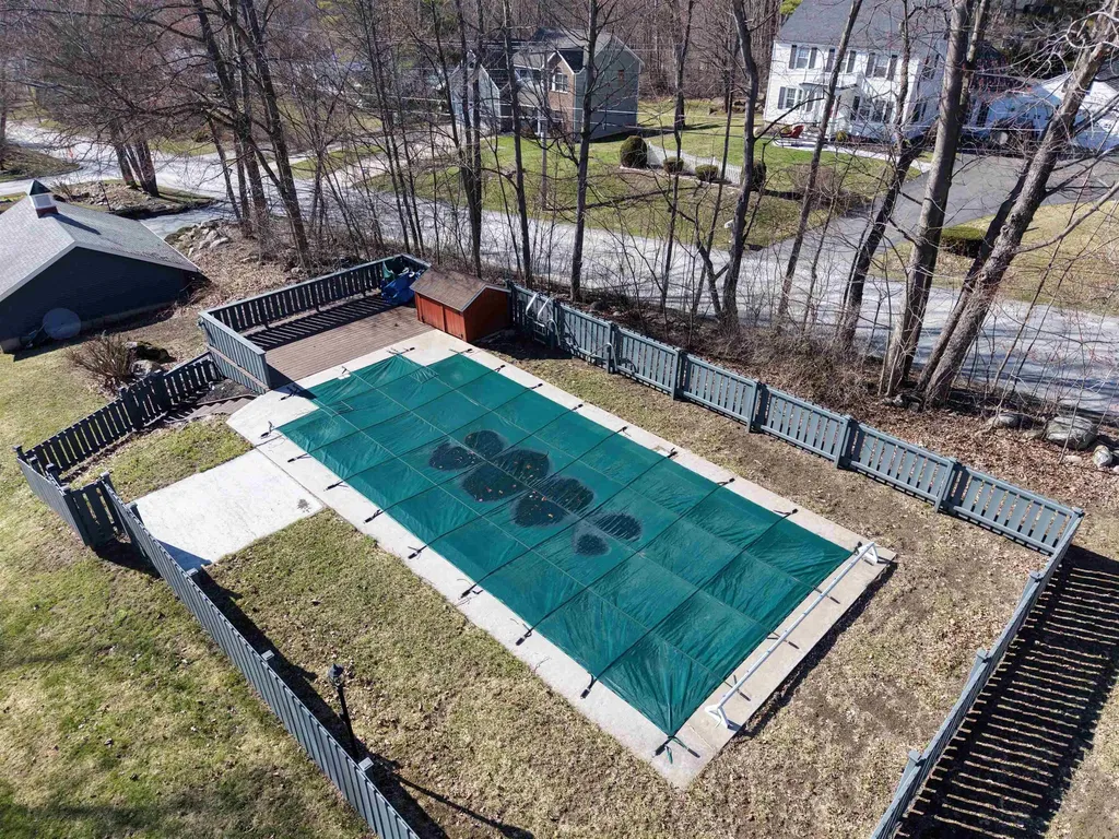 2 Robinwood Lane Rutland City VT 05701