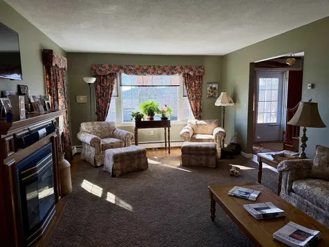 2 Robinwood Lane Rutland City VT 05701