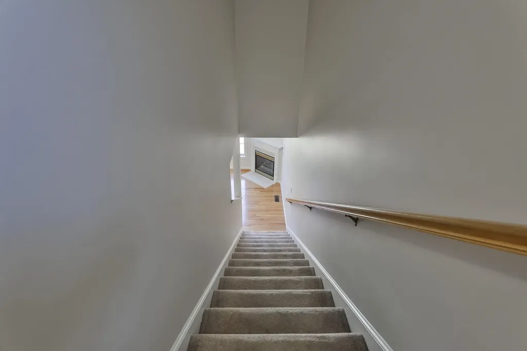 11 Echo Shore Drive Merrimack NH 03054