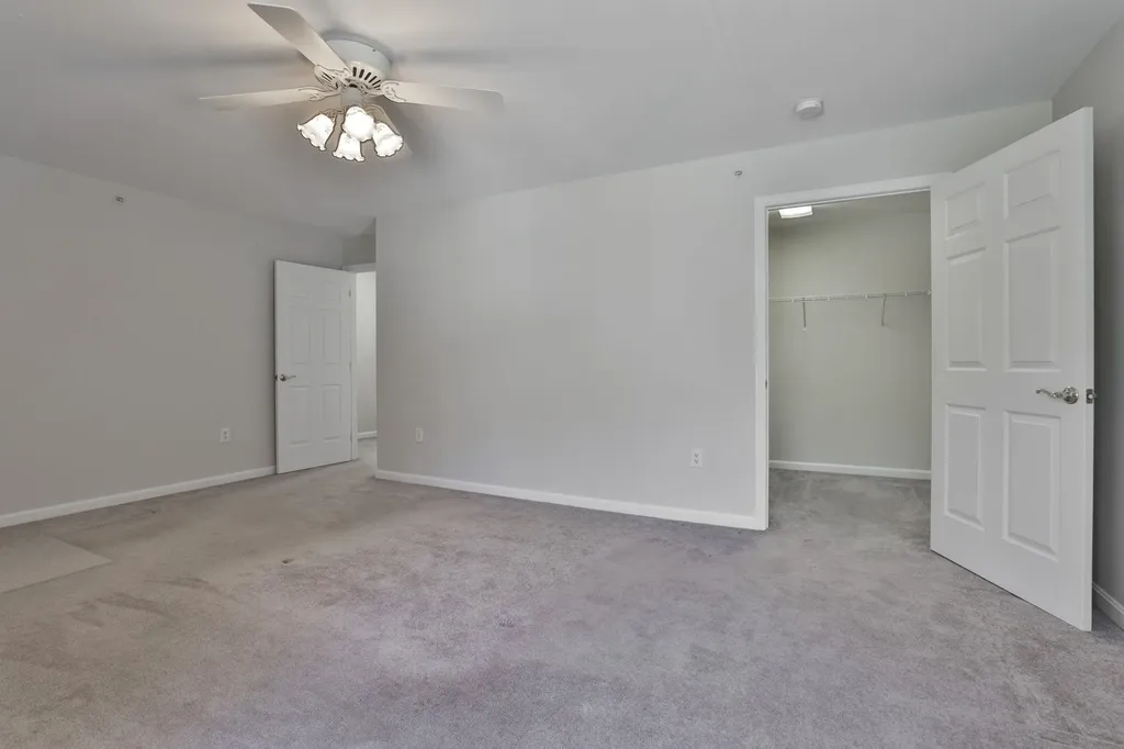 11 Echo Shore Drive Merrimack NH 03054