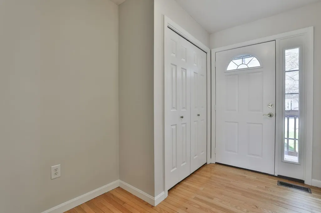 11 Echo Shore Drive Merrimack NH 03054
