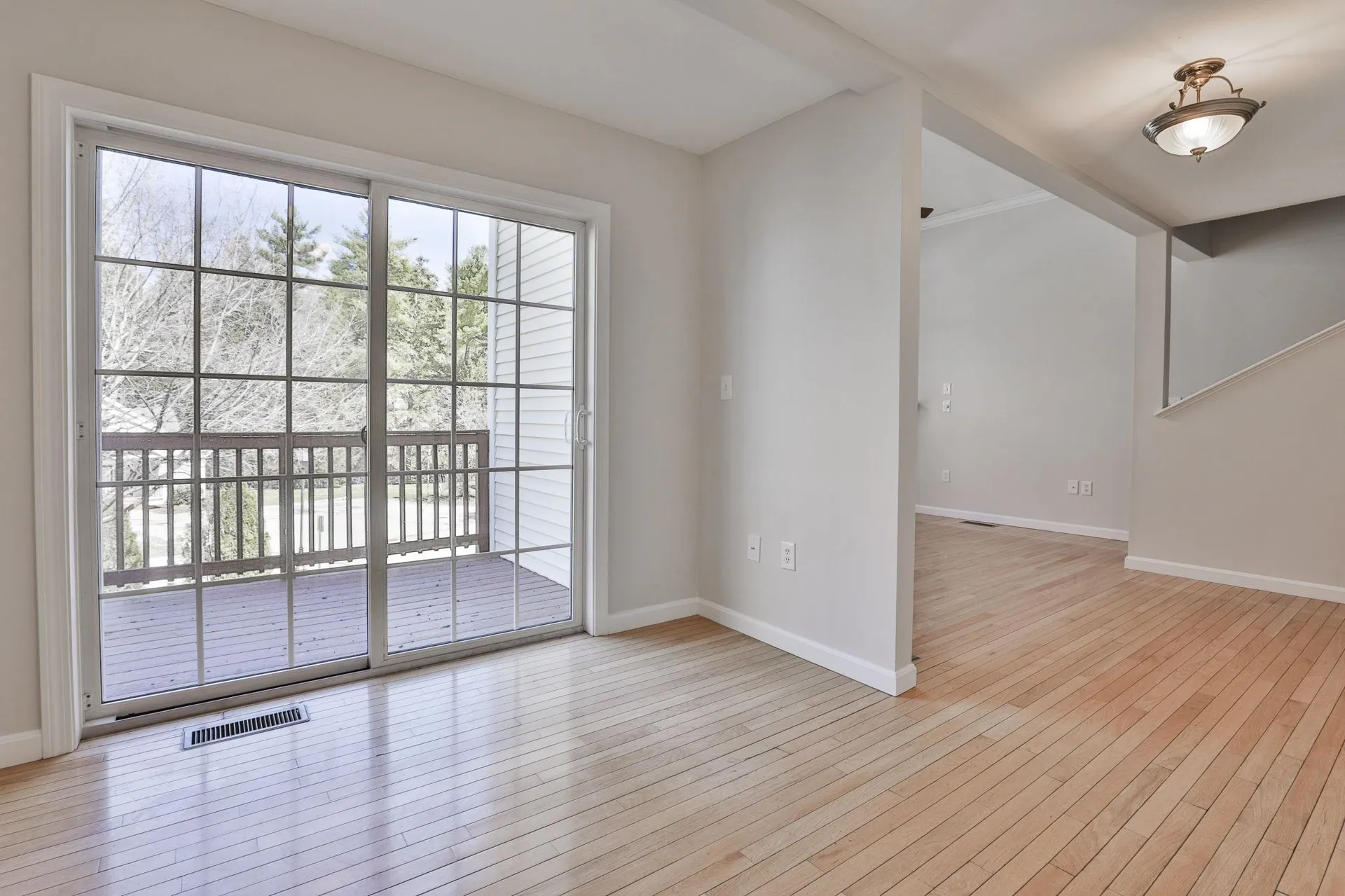 11 Echo Shore Drive Merrimack NH 03054