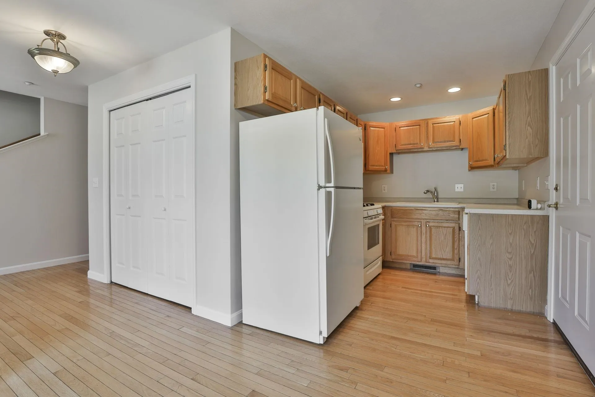 11 Echo Shore Drive Merrimack NH 03054