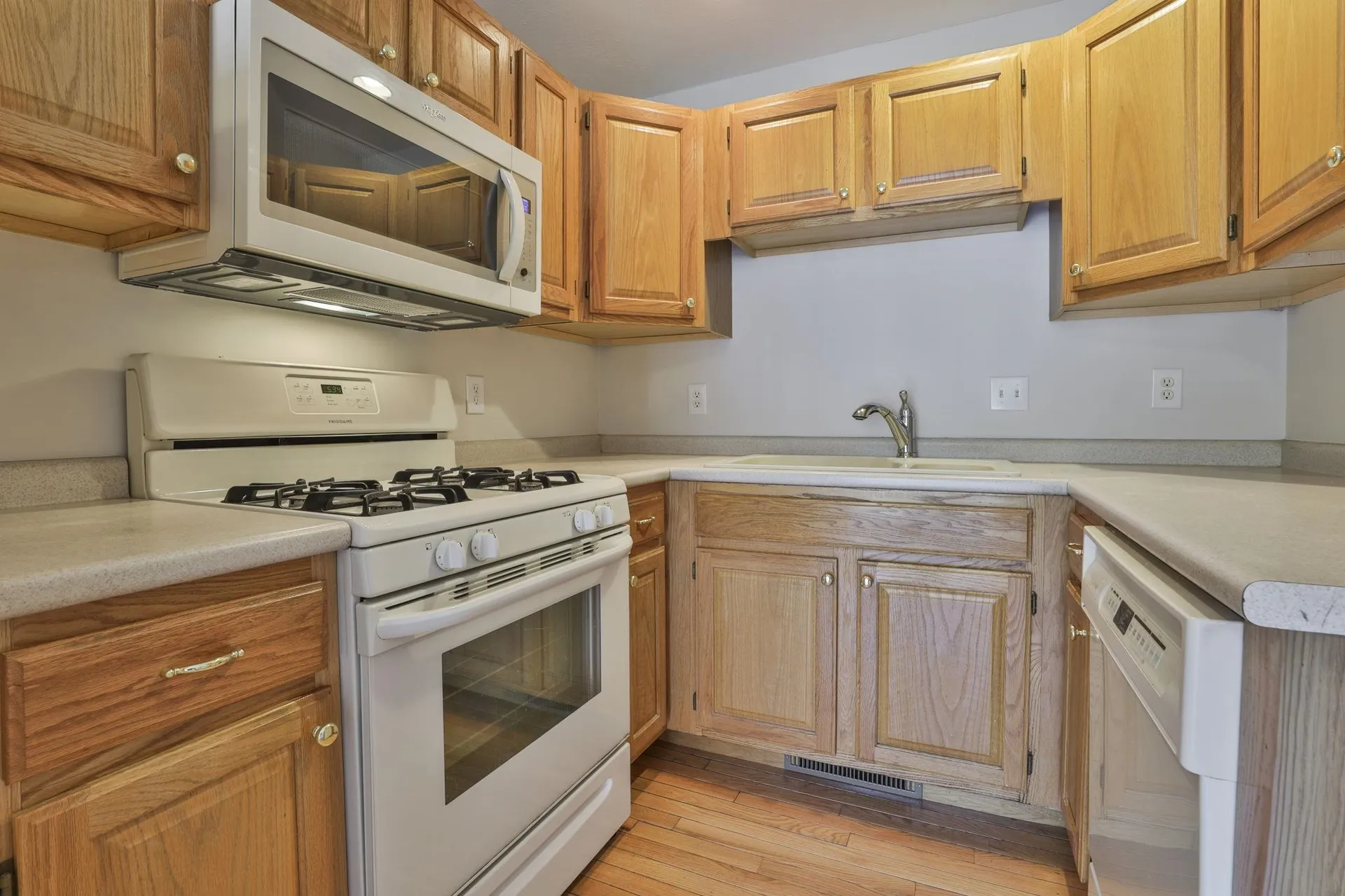11 Echo Shore Drive Merrimack NH 03054