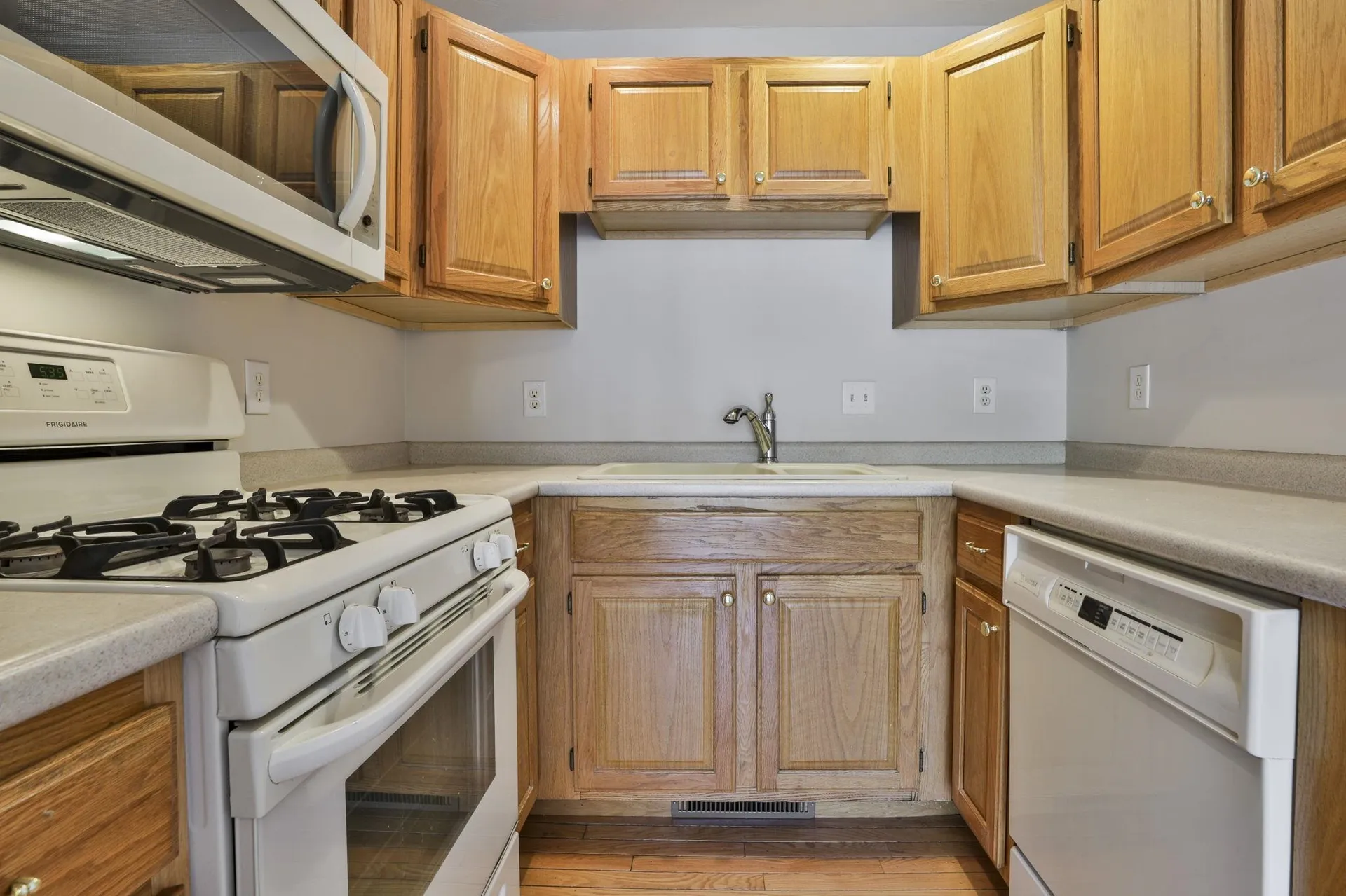 11 Echo Shore Drive Merrimack NH 03054