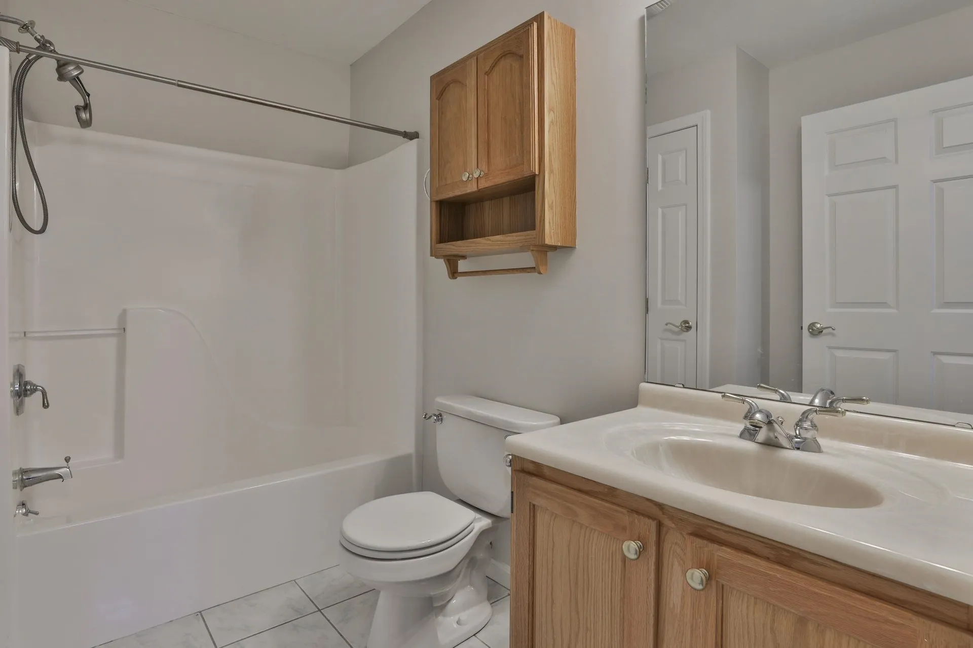 11 Echo Shore Drive Merrimack NH 03054