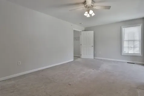 11 Echo Shore Drive Merrimack NH 03054