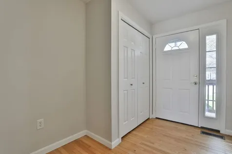 11 Echo Shore Drive Merrimack NH 03054