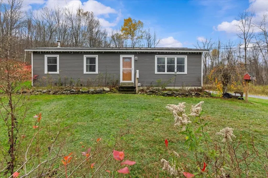 10 Cross Road Milton VT 05468
