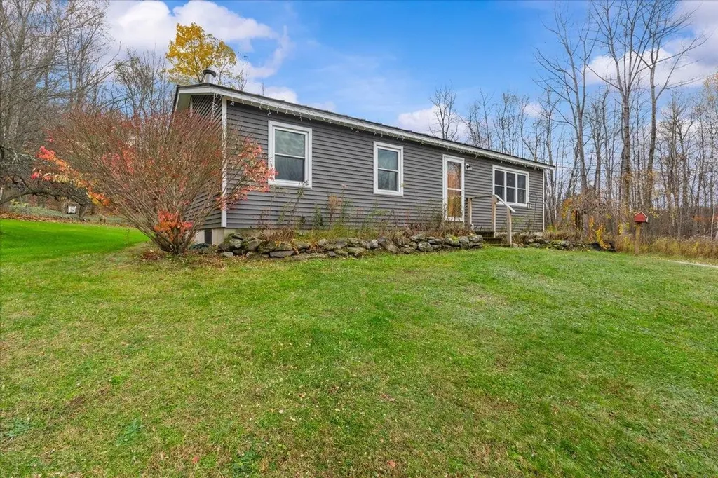 10 Cross Road Milton VT 05468