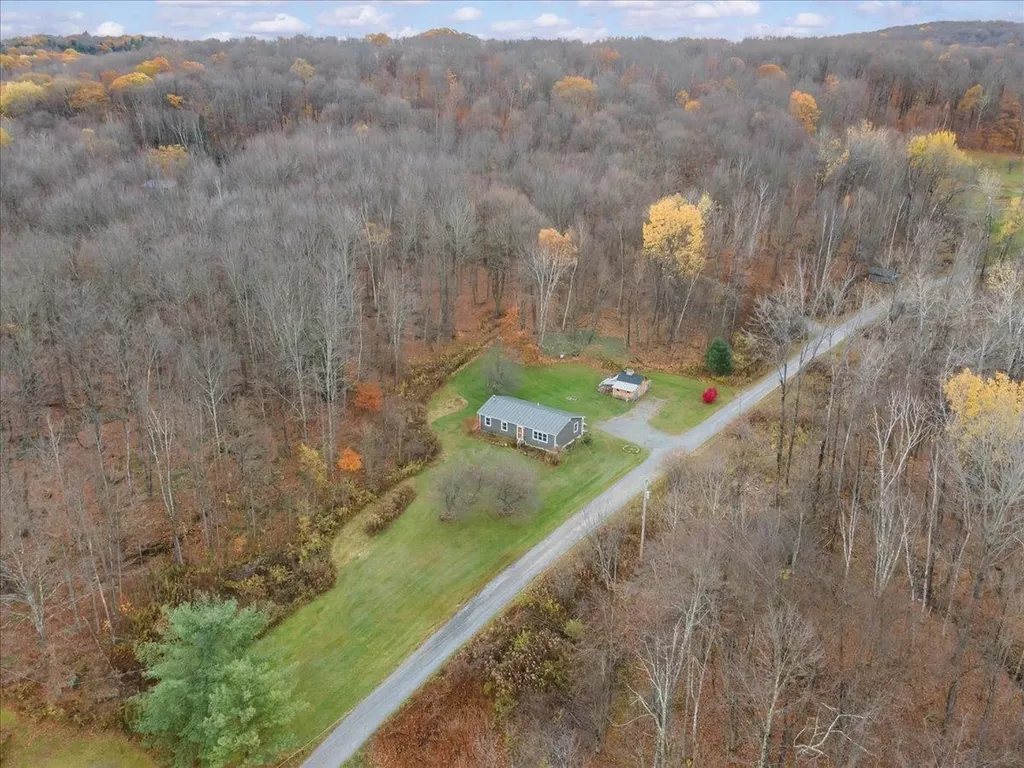 10 Cross Road Milton VT 05468