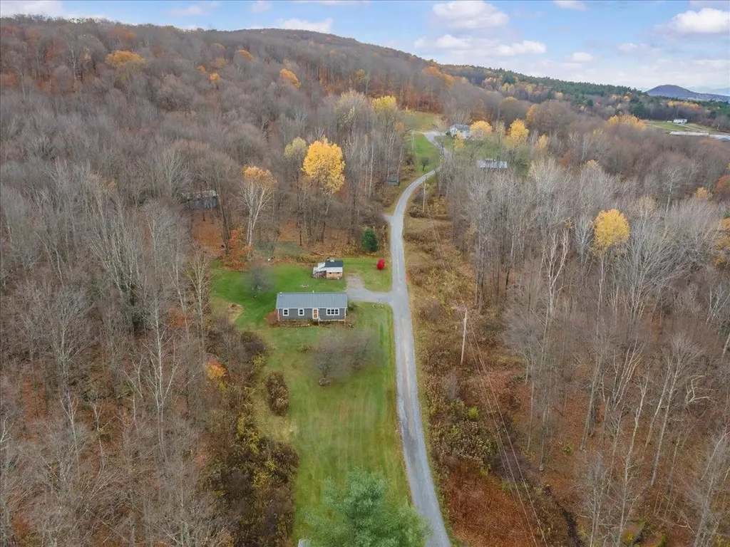 10 Cross Road Milton VT 05468