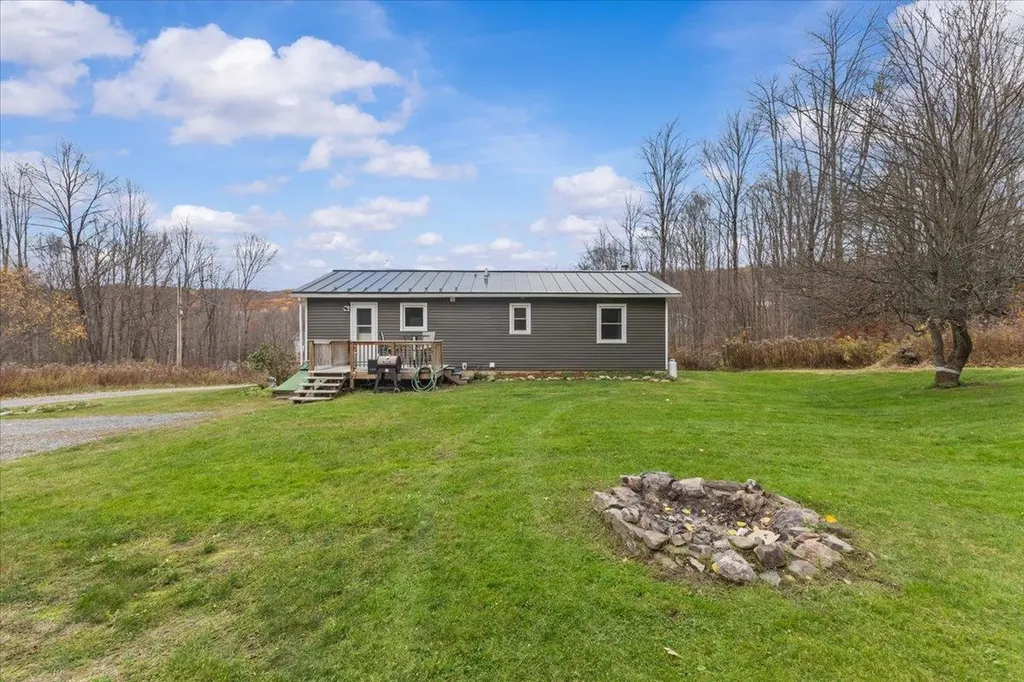 10 Cross Road Milton VT 05468